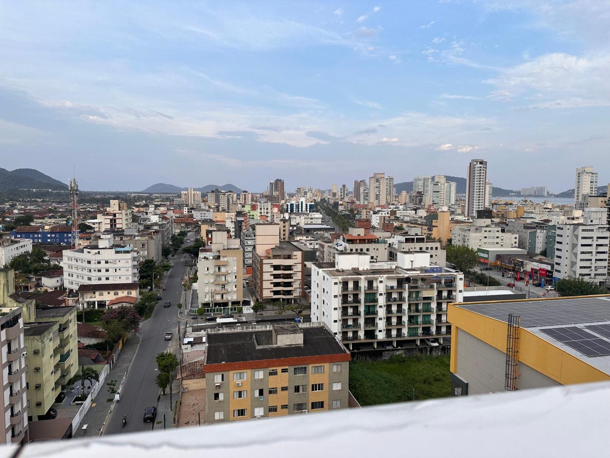 Apartamento Com Piscina * Guarujá